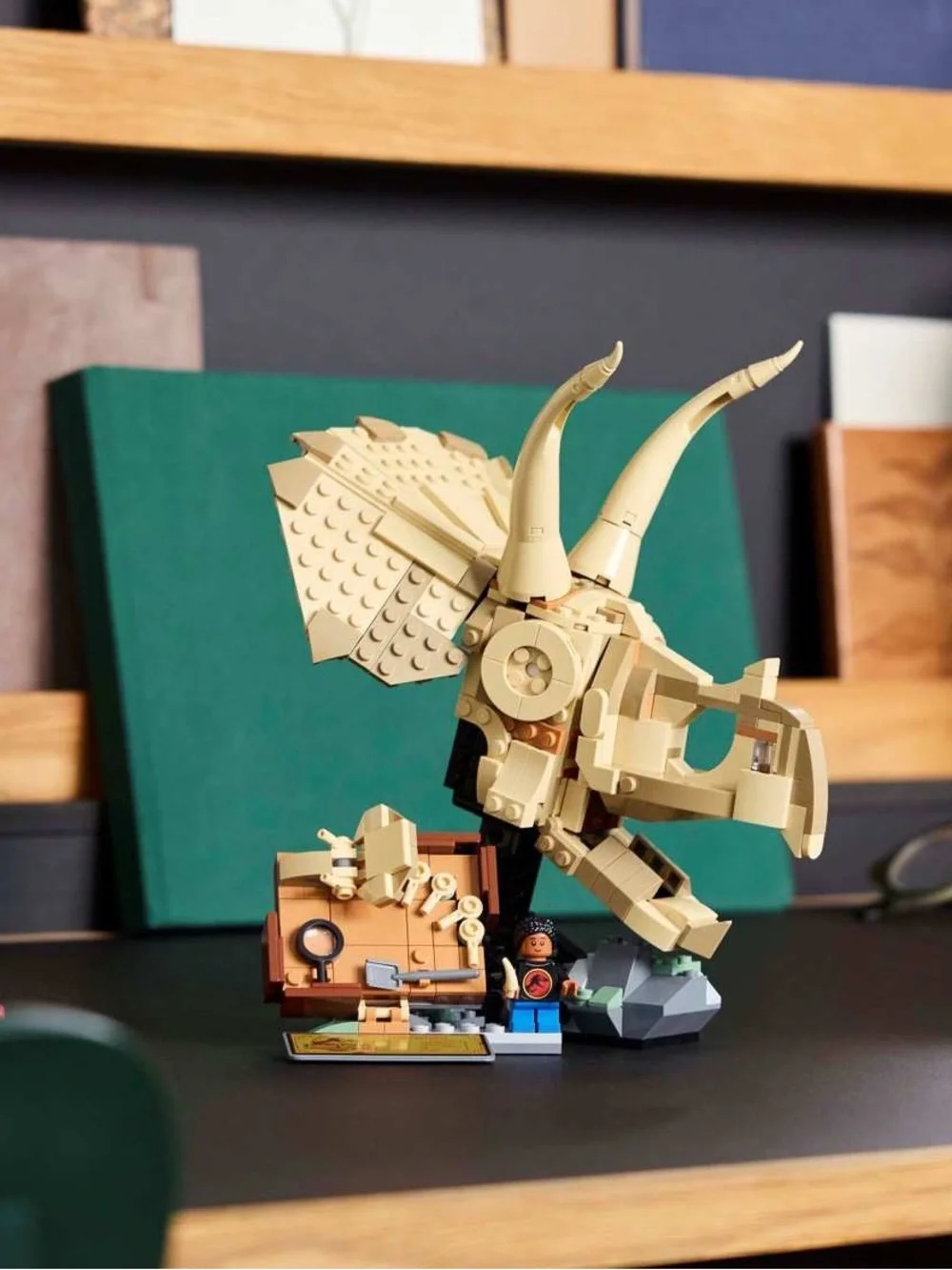 Jurassic World Lego Set Triceratops Skull (76969)